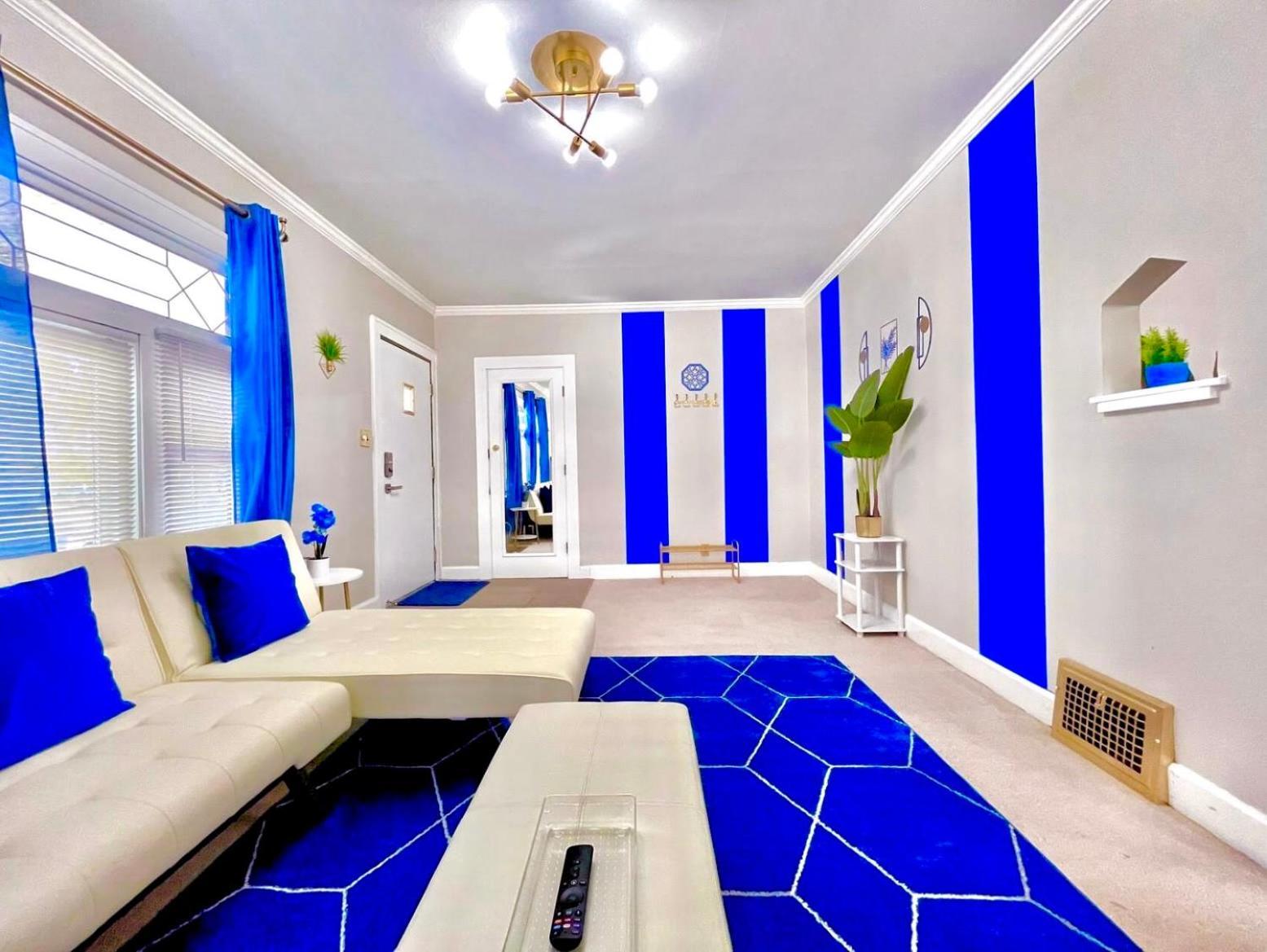 The Sapphire Haven - Your Old Brooklyn Oasis Awaits Families, Couples, Business Travelers Near Downtown With Parking, 300 Mb Wifi & Self Check-In Cleveland Eksteriør bilde