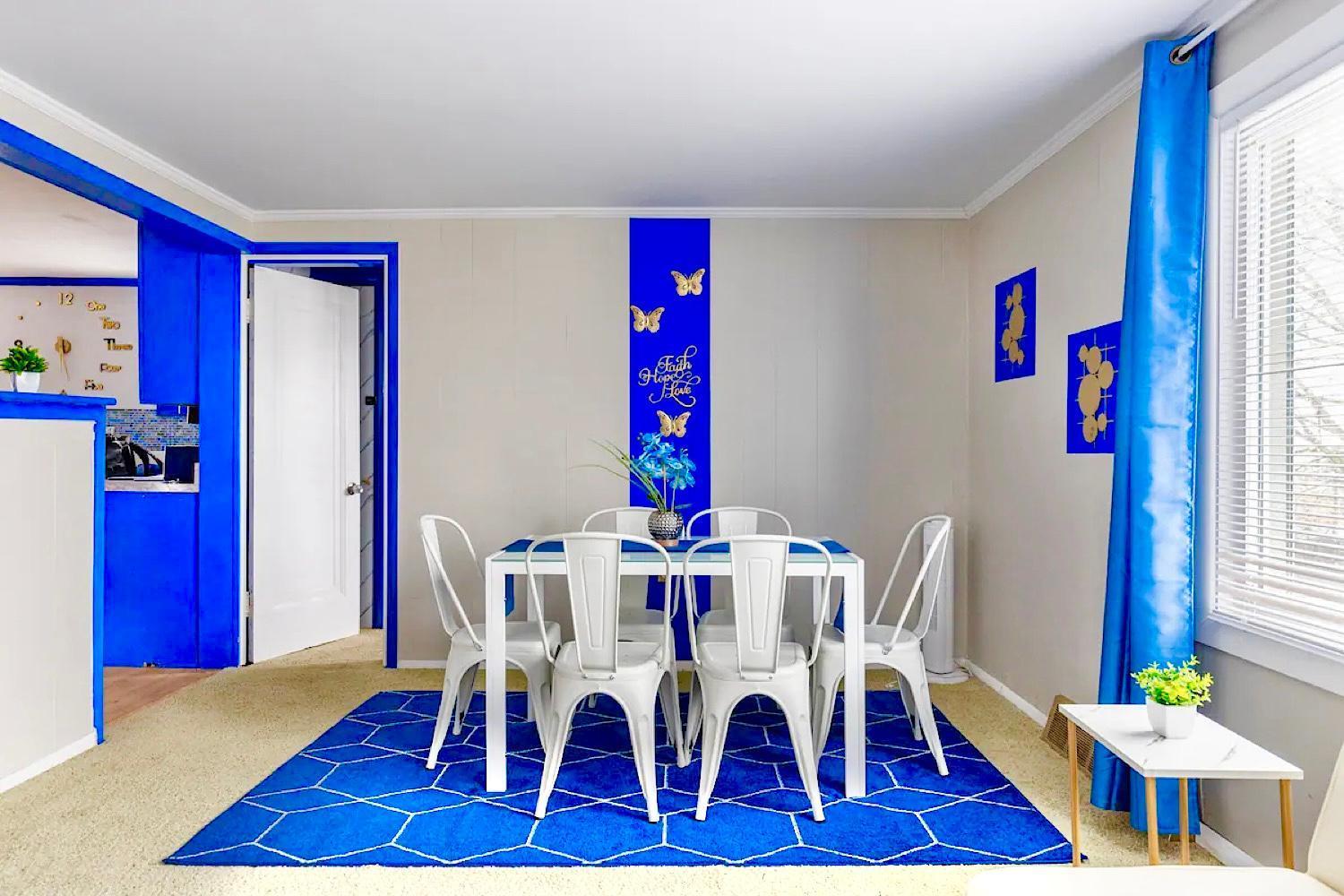 The Sapphire Haven - Your Old Brooklyn Oasis Awaits Families, Couples, Business Travelers Near Downtown With Parking, 300 Mb Wifi & Self Check-In Cleveland Eksteriør bilde