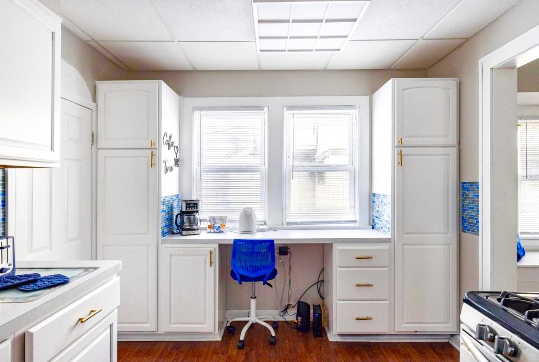 The Sapphire Haven - Your Old Brooklyn Oasis Awaits Families, Couples, Business Travelers Near Downtown With Parking, 300 Mb Wifi & Self Check-In Cleveland Eksteriør bilde