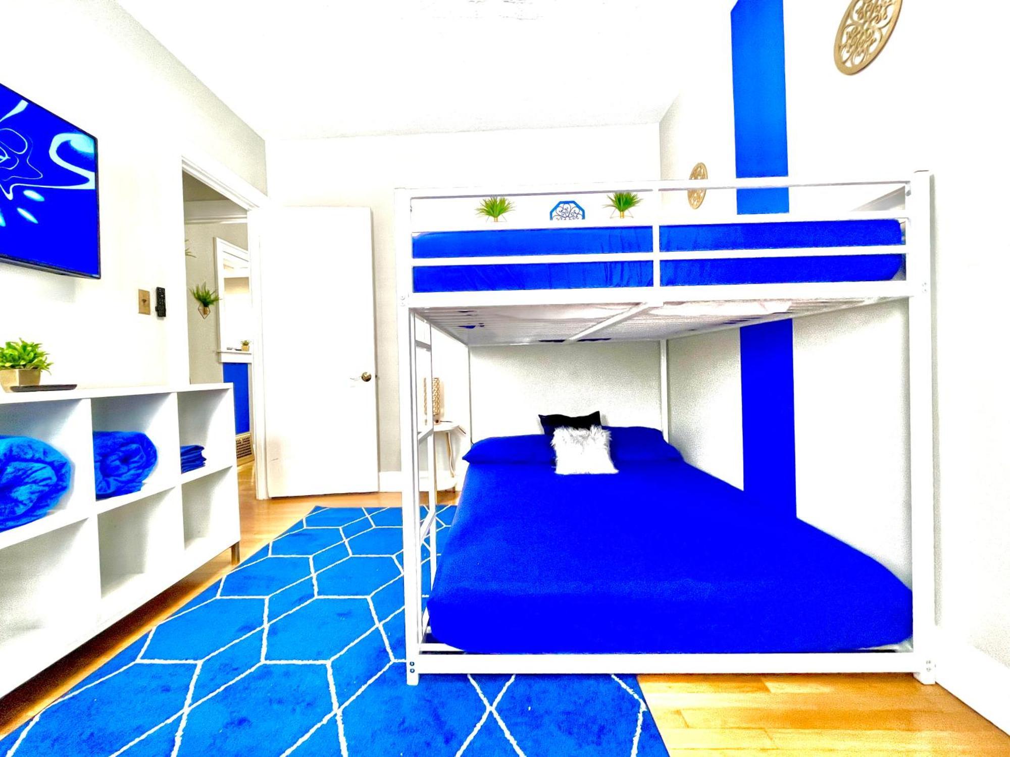 The Sapphire Haven - Your Old Brooklyn Oasis Awaits Families, Couples, Business Travelers Near Downtown With Parking, 300 Mb Wifi & Self Check-In Cleveland Eksteriør bilde