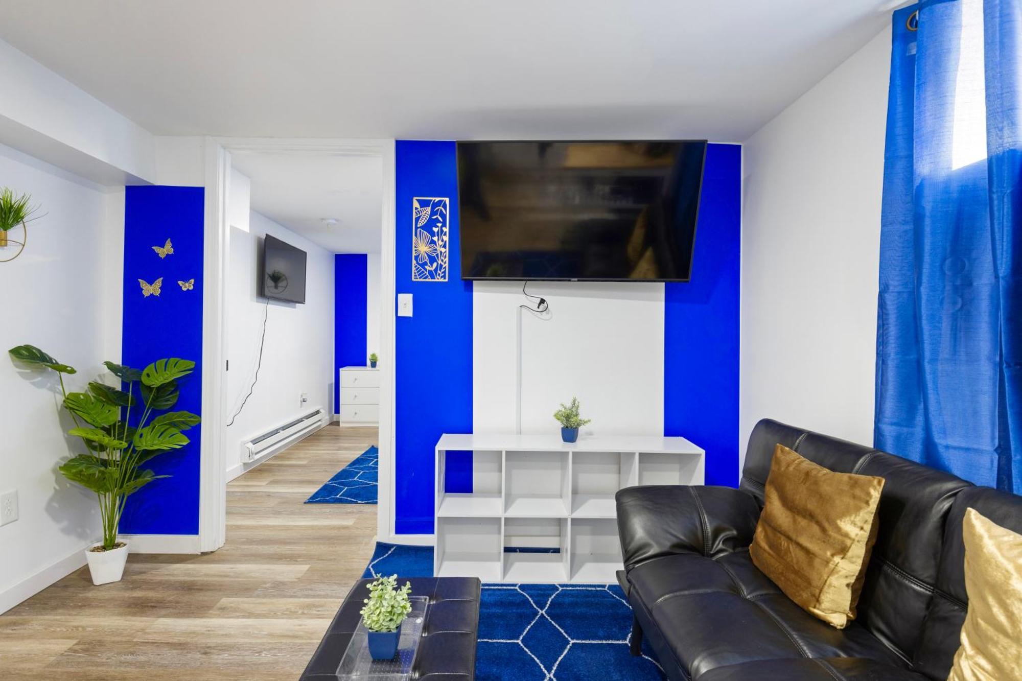 The Sapphire Haven - Your Old Brooklyn Oasis Awaits Families, Couples, Business Travelers Near Downtown With Parking, 300 Mb Wifi & Self Check-In Cleveland Eksteriør bilde