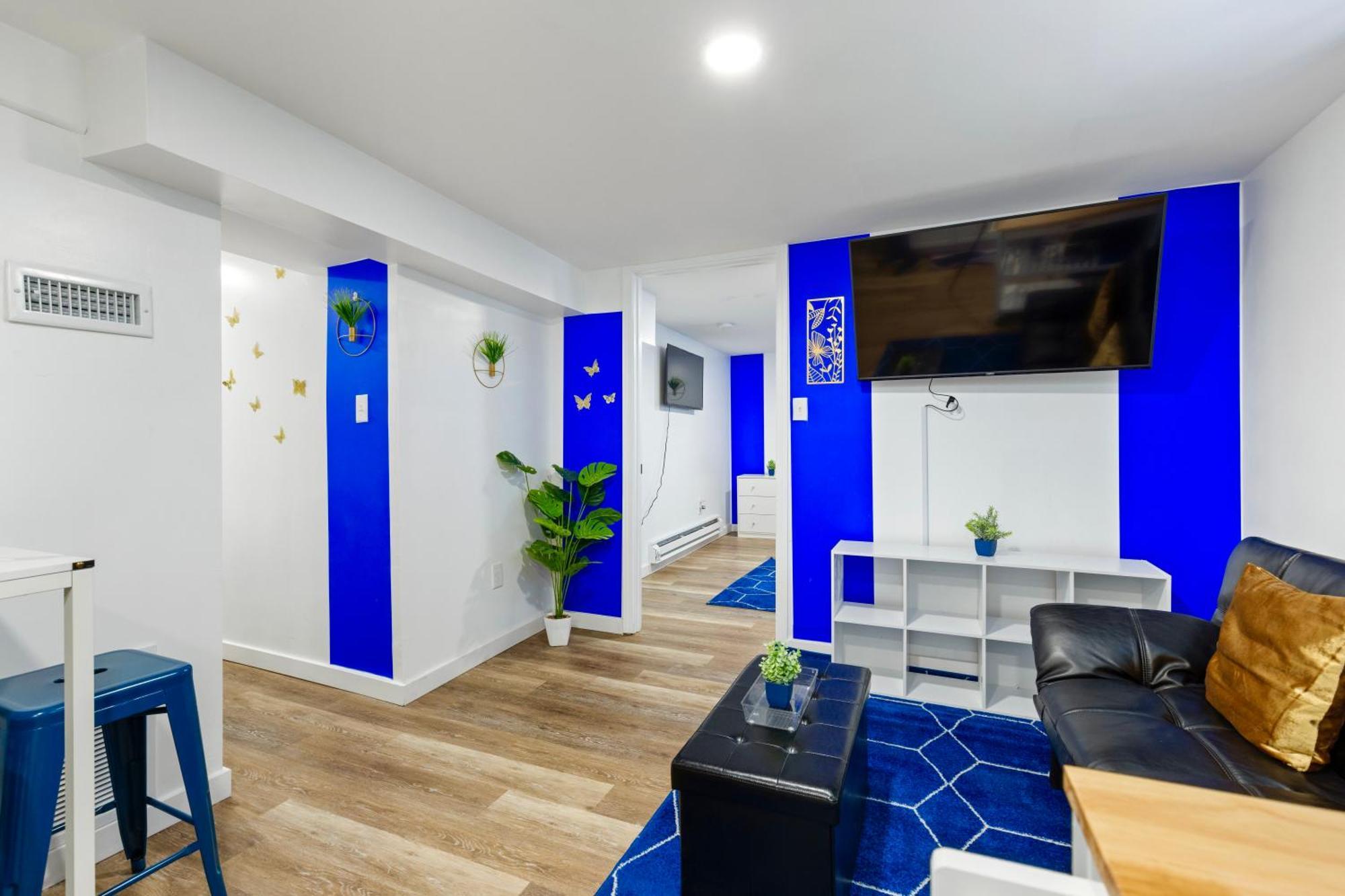 The Sapphire Haven - Your Old Brooklyn Oasis Awaits Families, Couples, Business Travelers Near Downtown With Parking, 300 Mb Wifi & Self Check-In Cleveland Eksteriør bilde